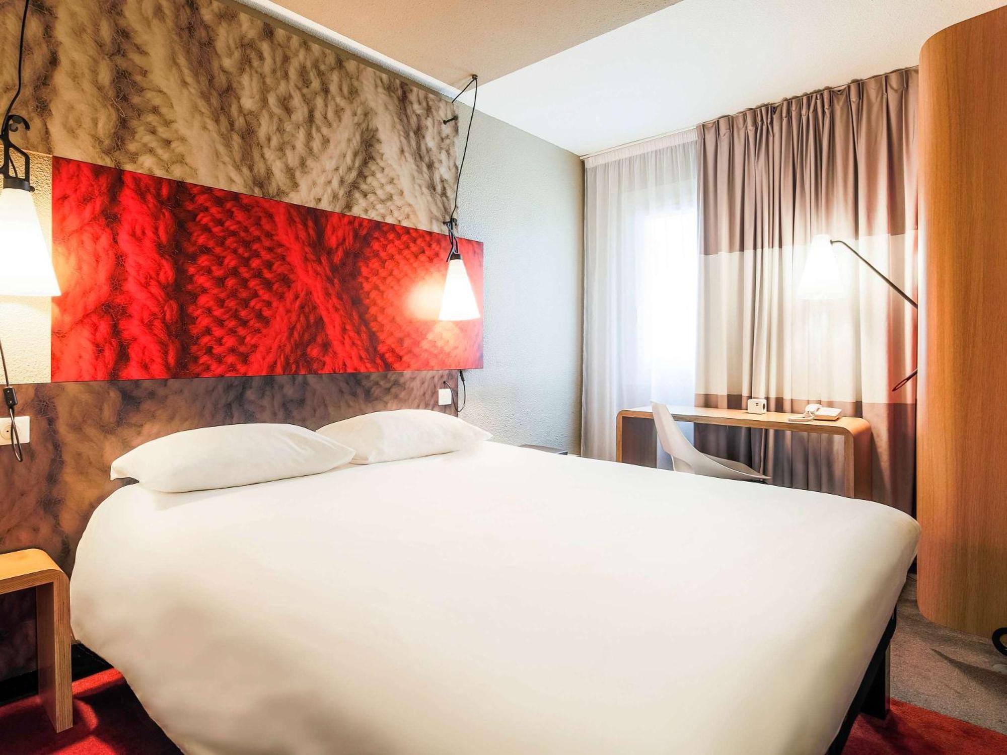 Ibis Carcassonne Est La Cite Hotel Exterior photo