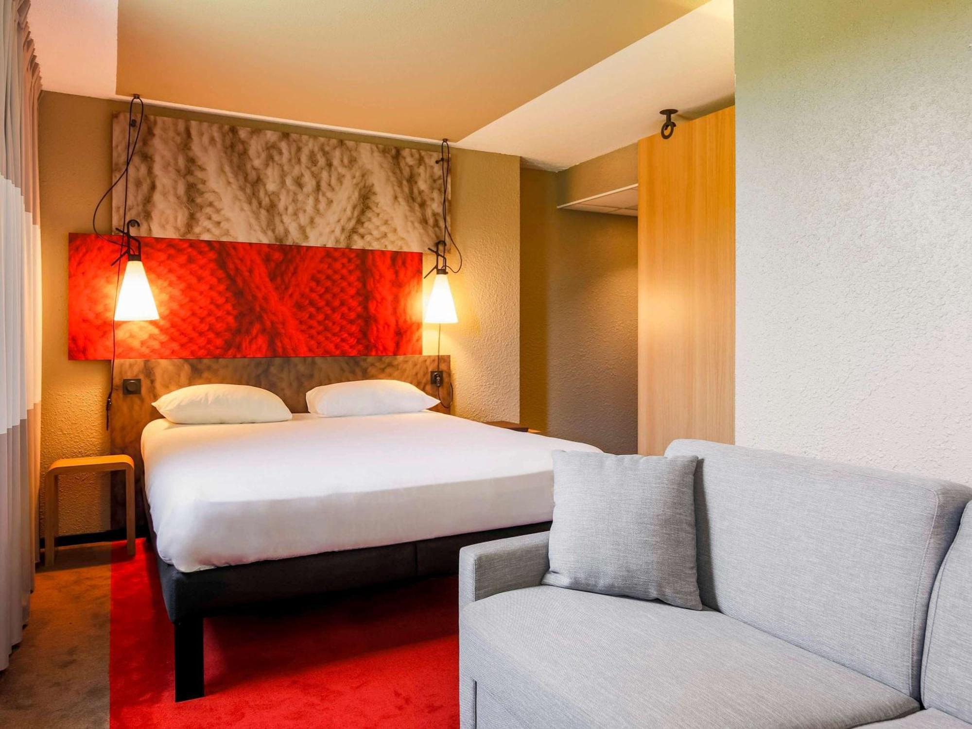 Ibis Carcassonne Est La Cite Hotel Exterior photo